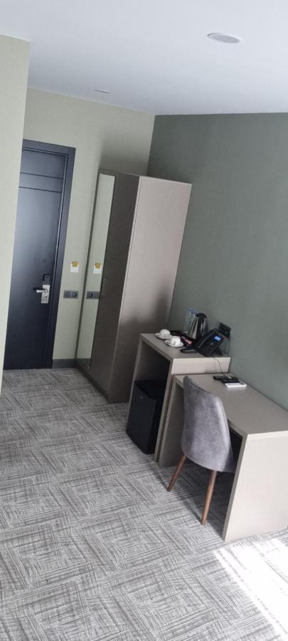 Caspian Vf Hotel バトゥーミ エクステリア 写真